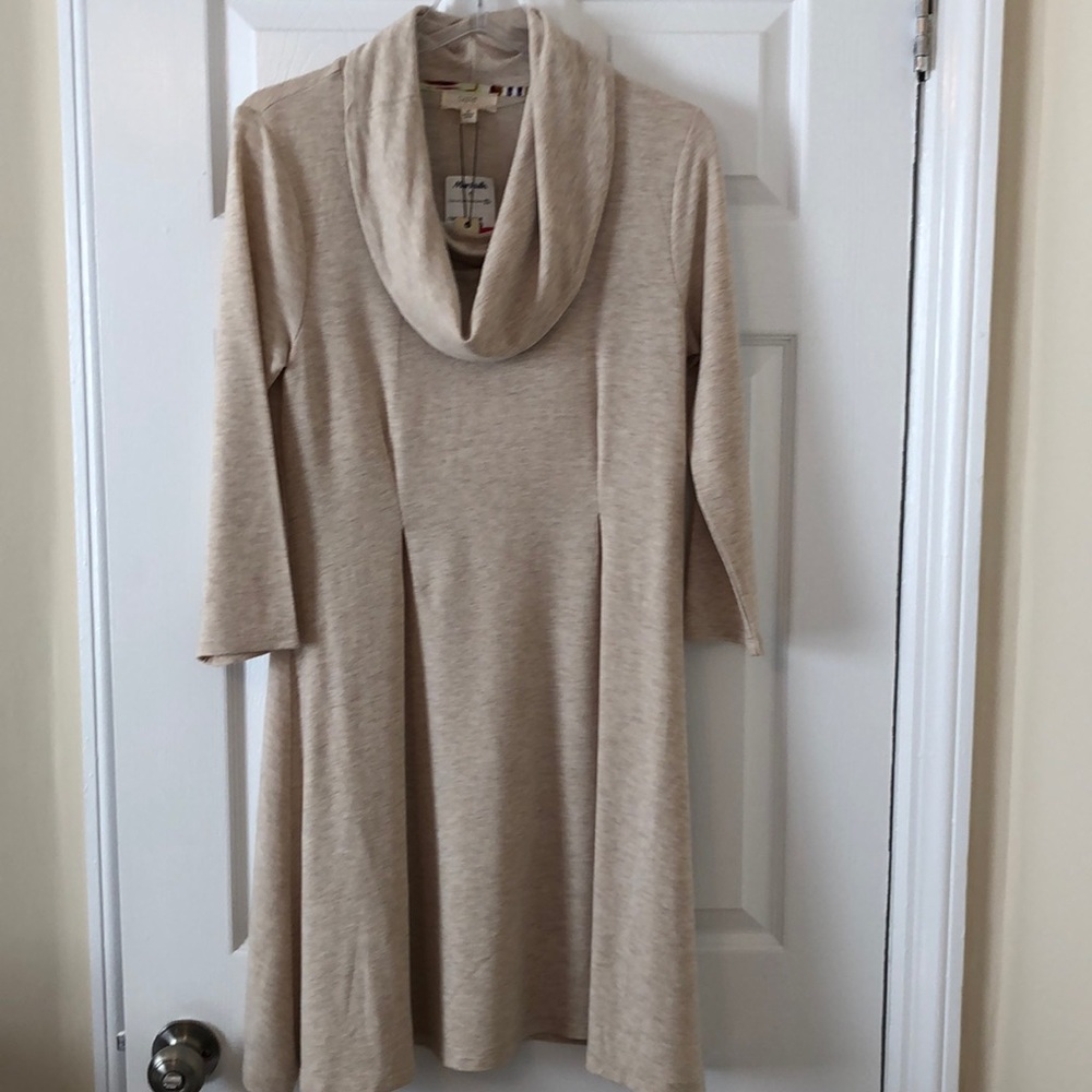 NWT Cupio Dress- size medium